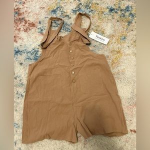 Brown shoulder tie cloth overalls, good for maternity or not, never worn. in bag